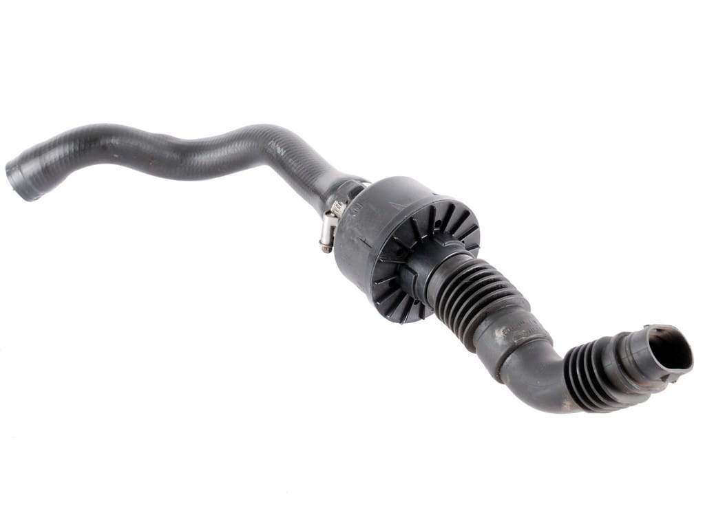 w-przew-d-odma-oleju-megane-iii-2-0-tce-rs-sport-8200949554