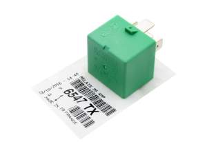 Kühlerlüfter Relais Citroen Peugeot 0332209137 6547TX