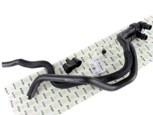 Tuyau de Liquide de Refroidissement Citroen Berlingo Xsara Peugeot 306 Lift Partner 1.4 1.6 8V 9617328980 6464VW 646696