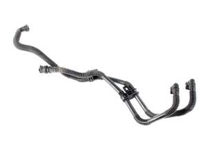 Tuyau de Refroidissement d'Onduleur Hybride Peugeot 3008 2.0 HDI Hybride 9670987280 1350A2
