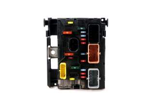 Steuergerät BSM Modul - Sicherungskasten Peugeot 307 607 807 Expert III Fiat Ulysse II Scudo III Citroen C4 C5 I II C8 Jumpy III 1.4 1.6 2.0 16V HDI 9661087080 BSM-L11