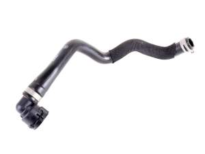 Tuyau d'Eau de Refroidissement Mercedes-Benz Classe A V177 W177 Classe B W247 CLA C118 1.3 Hybride A1775015100