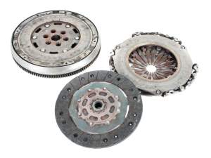 Clutch Set Dual-Mass Flywheel Citroen Berlingo IV C4 III C5 Aircross Peugeot 208 308 2008 II 308 III Rifter Opel Astra Combo 1.2 THP