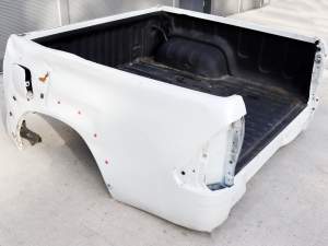PAKA SKRZYNIA ZABUDOWA BAGAŻNIK TYLNY TOYOTA HILUX VIII 15- r. 089