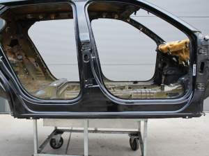 PRÓG PRAWY SŁUPEK ŚRODKOWY PEUGEOT 2008 II 19- r. KTV 1660273780