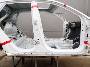PRÓG PRAWY SŁUPEK ŚRODKOWY HYUNDAI KONA I 17-23 r. SAW 71322J9D00