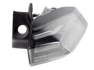 Rücklicht Hinten Rechts in der Kotfügel Peugeot 2008 II 9850439980