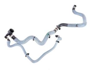 Tuyau de Liquide de Refroidissement Renault Austral Espace VI E-Tech Rafale 1.2 E-Tech Full Hybrid 215135929R