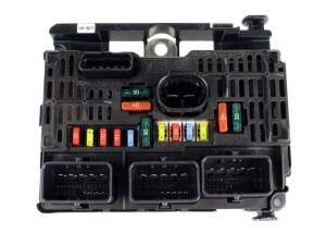 MODUŁ BSM SKRZYNKA BEZPIECZNIKÓW CITROEN C5 I II 01-08 r. 9657718780 S118983006L