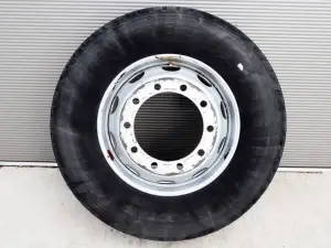 Jante En Acier Avec Pneu Mercedes Actros A0024017702