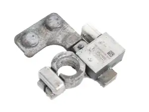 Batterieklemme Polklemme Plus Mercedes Actros MP4 MP5 A0125423118