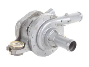 Pompe à Eau Additionnelle ES VII UX Auris II C-HR Hilux VIII 1.8 2.4 2.8 D-4D 161B047010