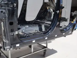 Bas de Caisse Jupe Latérale avec Pilier B Gauche Mercedes Benz GLA H247 AMG 19- 191