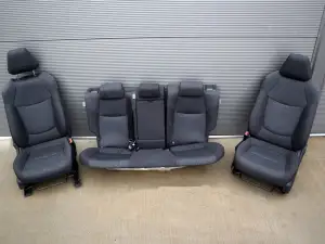 Autosofa hinten Sitze vorne rechts links Toyota RAV4 V 18- 