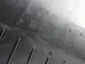 NAKŁADKA OSŁONA PROGU SŁUPKA LEWEGO ŚRODKOWEGO PEUGEOT 208 II OPEL CRORSA 98324082ZD