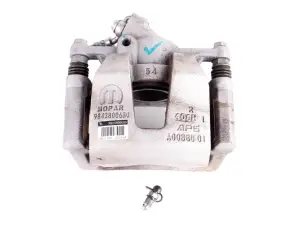 ZACISK HAMULCOWY PRAWY PRZEDNI C4 III C4 X CORSA F PEUGEOT 208 II 9843800680
