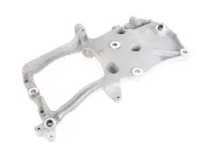 ŁAPA MOCOWANIE WSPORNIK ALTERNATORA MERCEDES ACTROS MP4 MP5 12.8 A4721550835