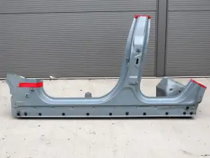 PRÓG LEWY SŁUPEK ŚRODKOWY BMW X4 G02 X4 M F98 18- r. C4P 41007494005