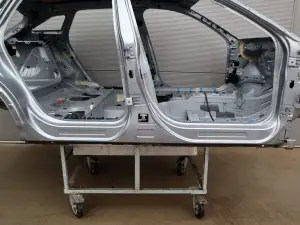 PRÓG PRAWY SŁUPEK ŚRODKOWY CITROEN C5 X 21- r. KCAC