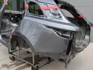 BŁOTNIK LEWY TYLNY ĆWIARTKA LAND RANGE ROVER VELAR L560 17- r. CORRIS GREY