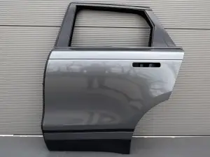 DRZWI LEWE TYLNE LAND RANGE ROVER VELAR L560 17- r. CORRIS GREY
