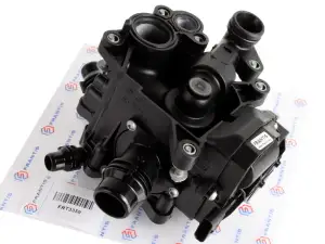 OBUDOWA TERMOSTATU TERMOSTAT BMW 1 3 5 6 7  X1 X2 X3 X4 X5 11537644811 11 53 7 644 811 764481106 14290413