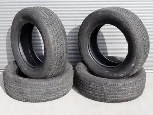 Komplet Reifen Yokohama Avid S34 235/65R17 22 R.